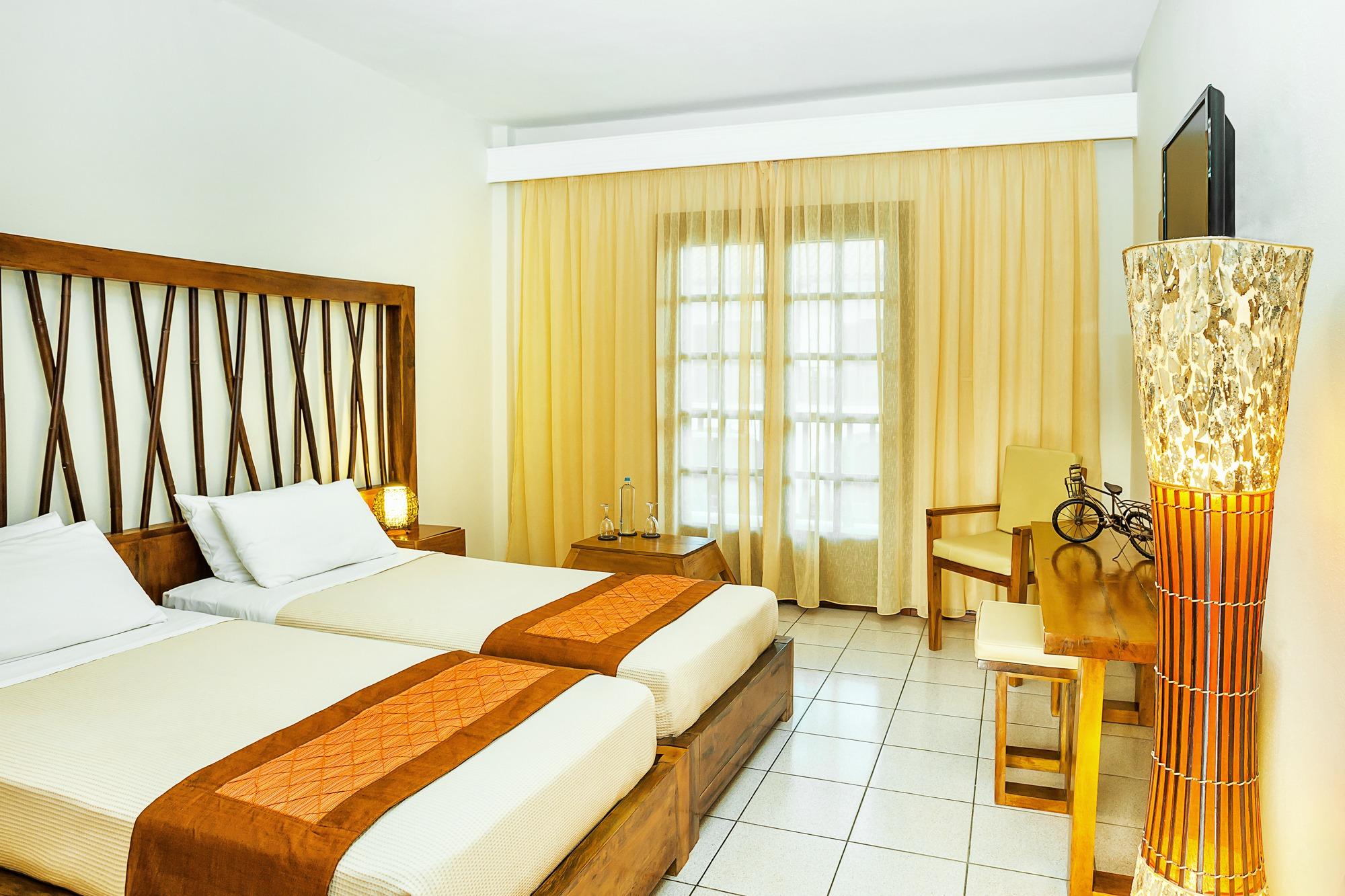 Xenios Possidi Paradise Hotel エクステリア 写真