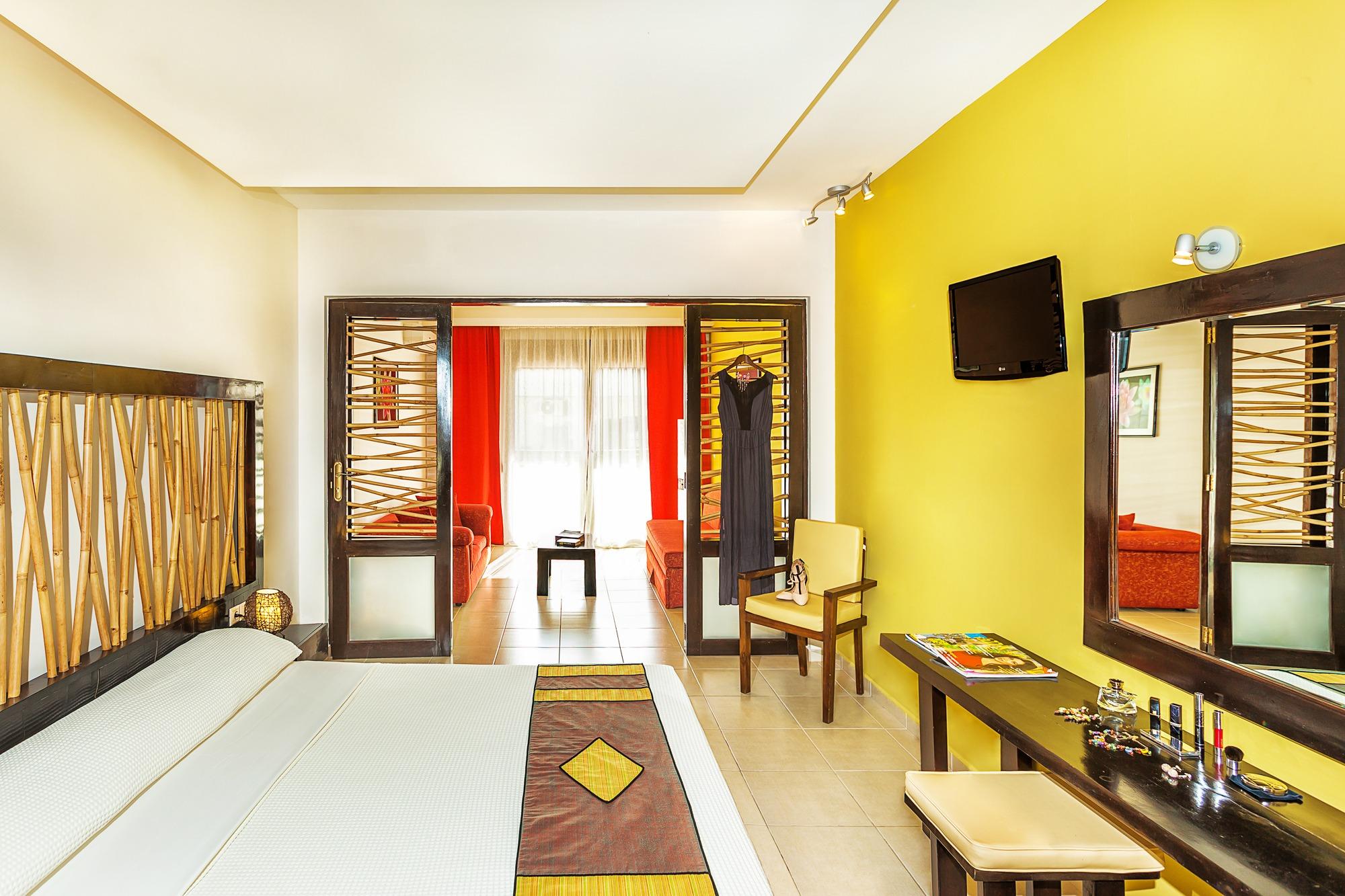 Xenios Possidi Paradise Hotel エクステリア 写真