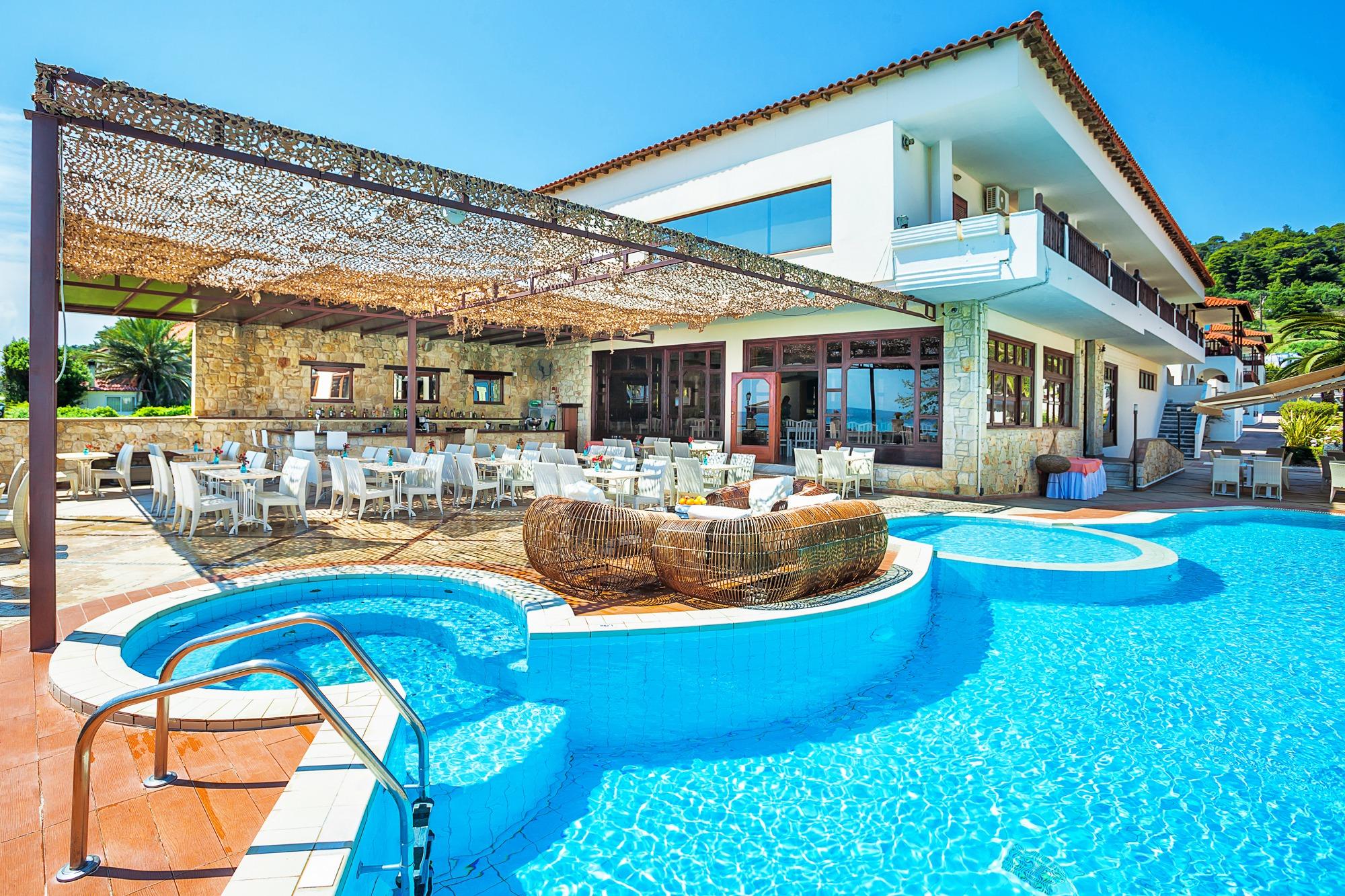 Xenios Possidi Paradise Hotel エクステリア 写真