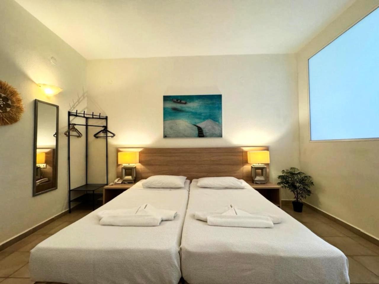 Xenios Possidi Paradise Hotel エクステリア 写真